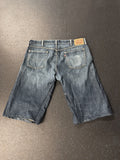 00s Levi’s (40”)